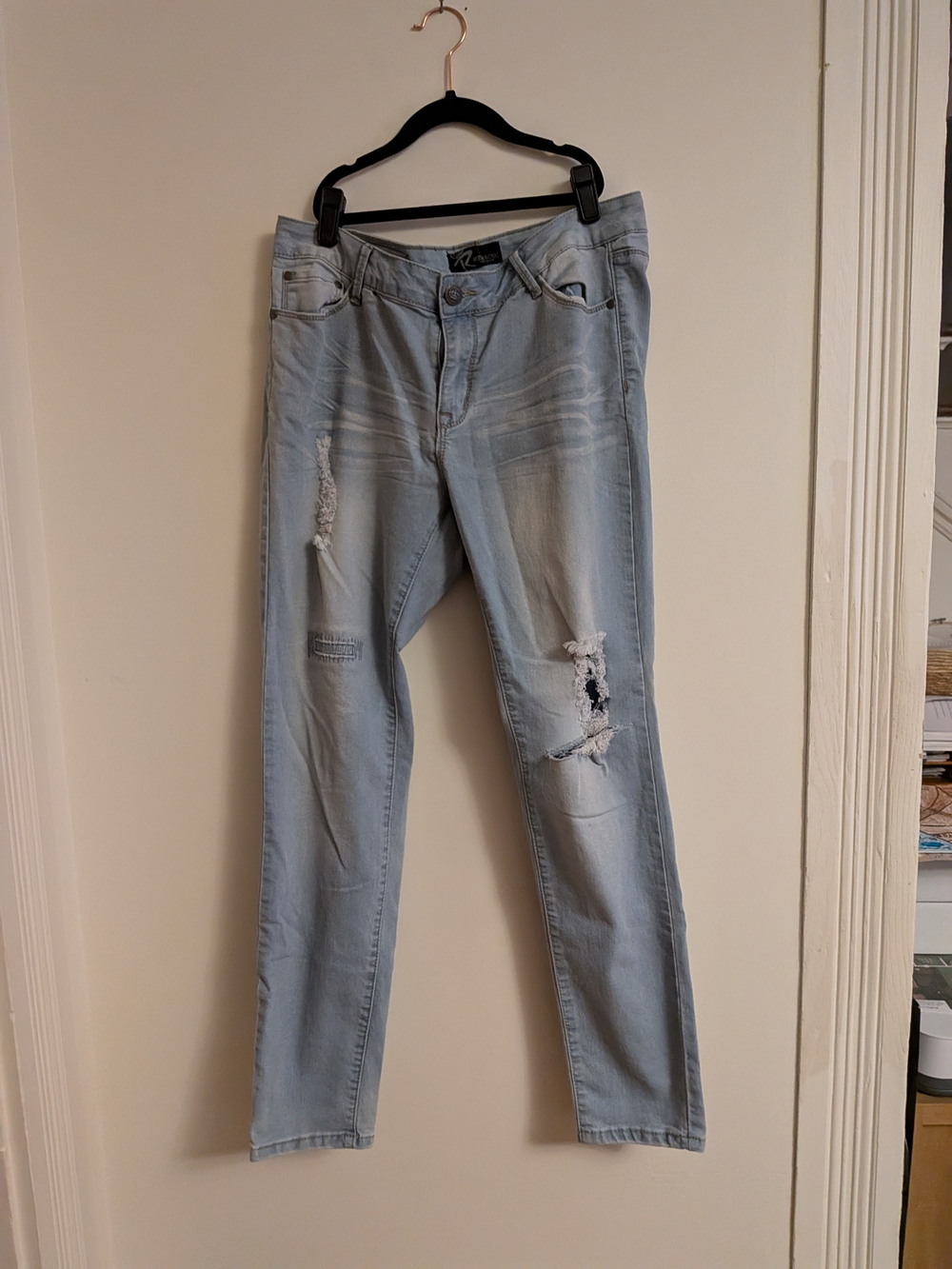 Rock & Royal Light Wash Denim Jeans